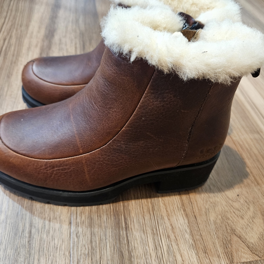 UGG Brown and Cream Ankle Boots with Shearling Lining